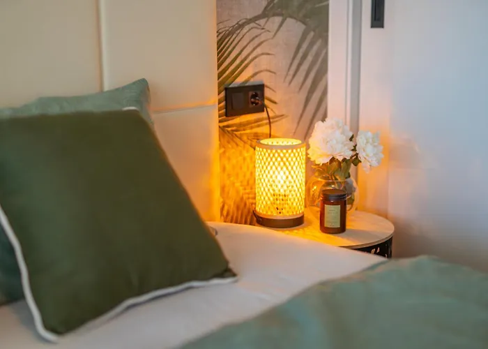 New Atlantic Homes Heated Pool - Apartment