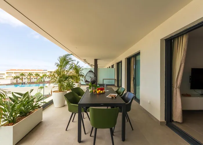 New Atlantic Homes Heated Pool - * アデヘ