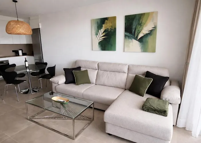 New Atlantic Homes Heated Pool - アパート アデヘ